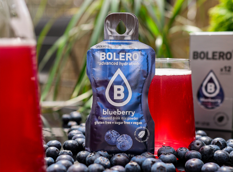 Bolero Blueberry 9g – napój instant bez cukru, jagodowy smak, zdrowe nawodnienie w saszetce