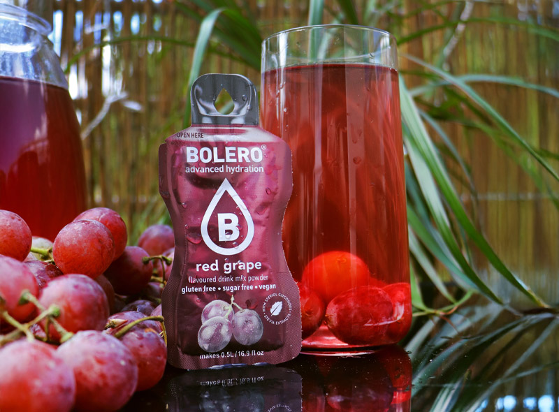 Winogronowy napój Bolero Red Grape – naturalny smak czerwonych winogron, bez cukru