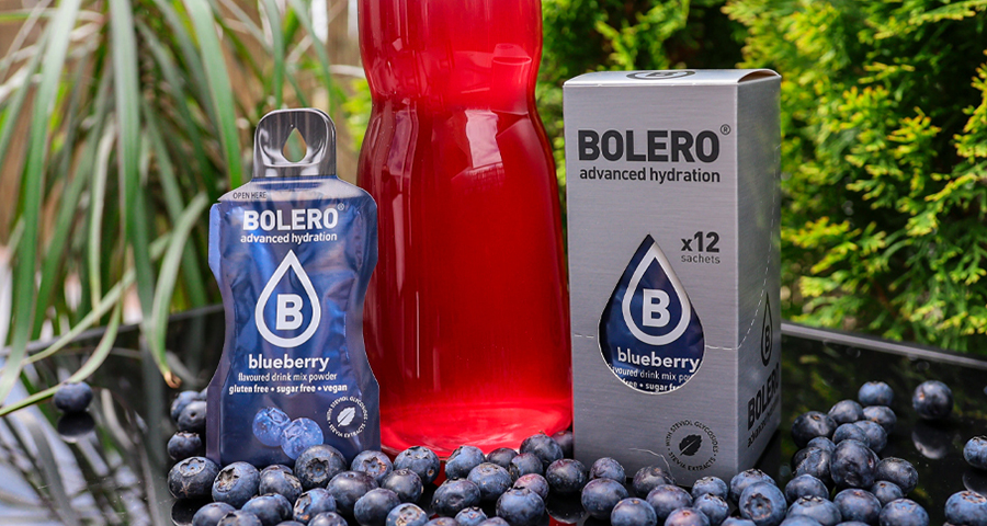 Napój Bolero o smaku borówki z owocami – napój bez cukru do codziennego picia